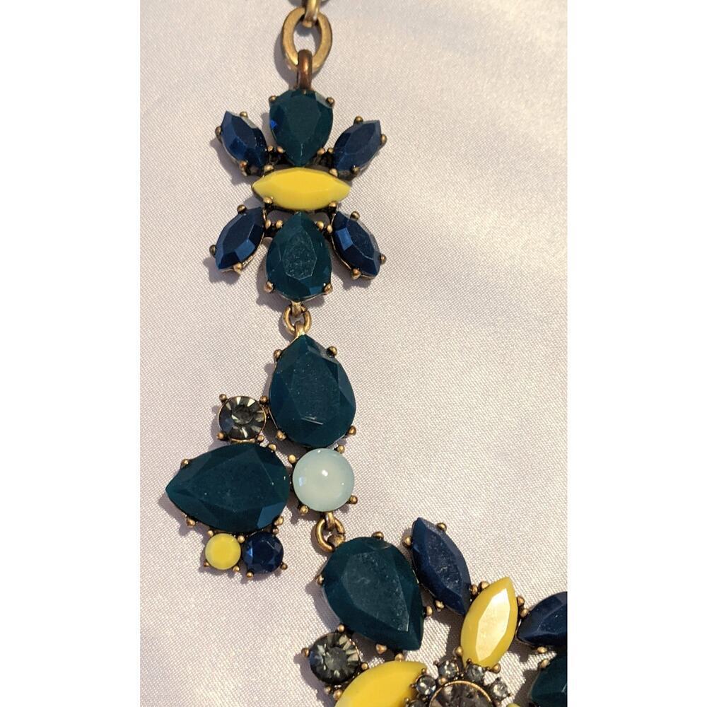 J.CREW Faceted Crystal Beaded Bib Style Statement Choker Necklace Floral EUC - Picture 8 of 9